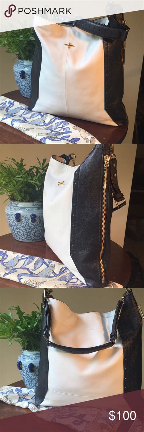 pour la victoire handbags review.